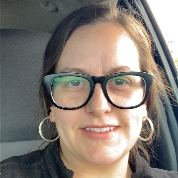 Meet your Posher, Amy - Picture 1 of 1